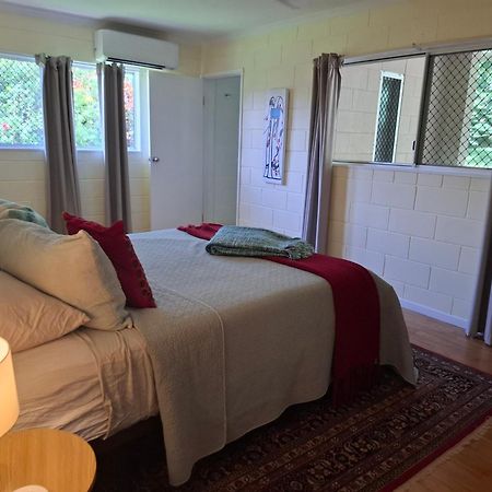 J & Ella'S Holiday House - 2 Bedroom, 2 Bathroom Home Cooktown Ngoại thất bức ảnh